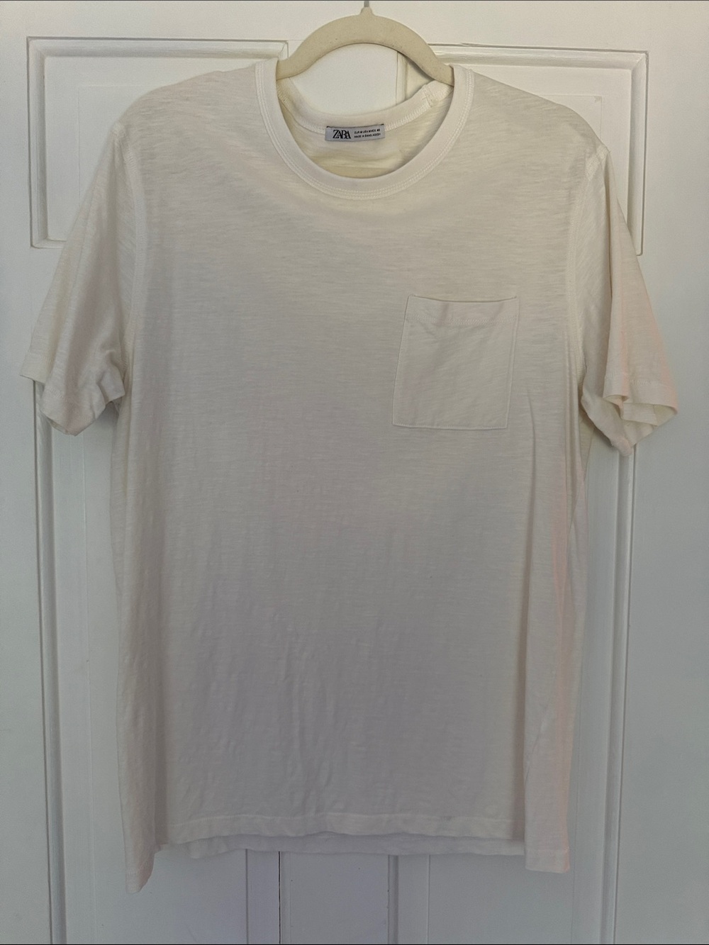 Zara Men Cream Short Sleeve Pocket Crewneck Tee, size M